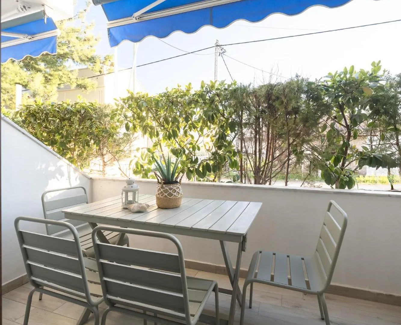 Azur Residences, Nilie Hospitality Mgmt Nikiti